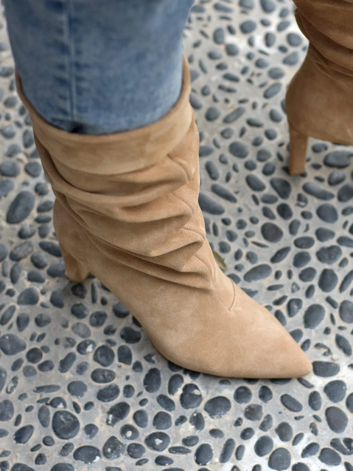 Alessia Beige