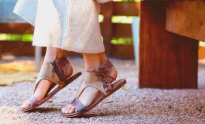 Bed Stu Women's Nina Almond Oats Rustic Brown Leather Sandals F373154-AMOTRS