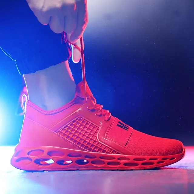 Casual Shoes Men Sneakers 2019 Summer Comfortable Breathable Slip on Black Mesh Shoes Male Light Chaussures Homme Big Size 39-48