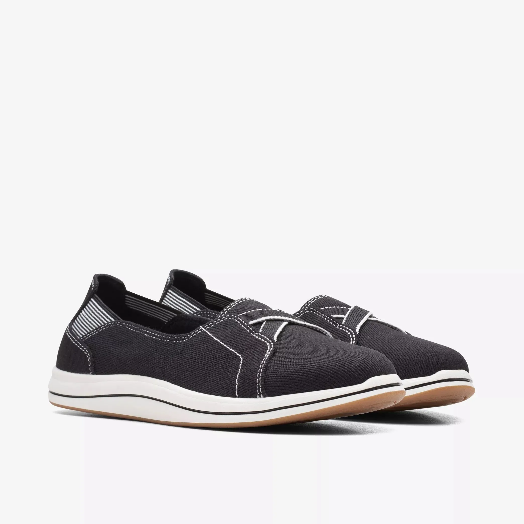 Clarks Women's Breeze Skip Black 26169244