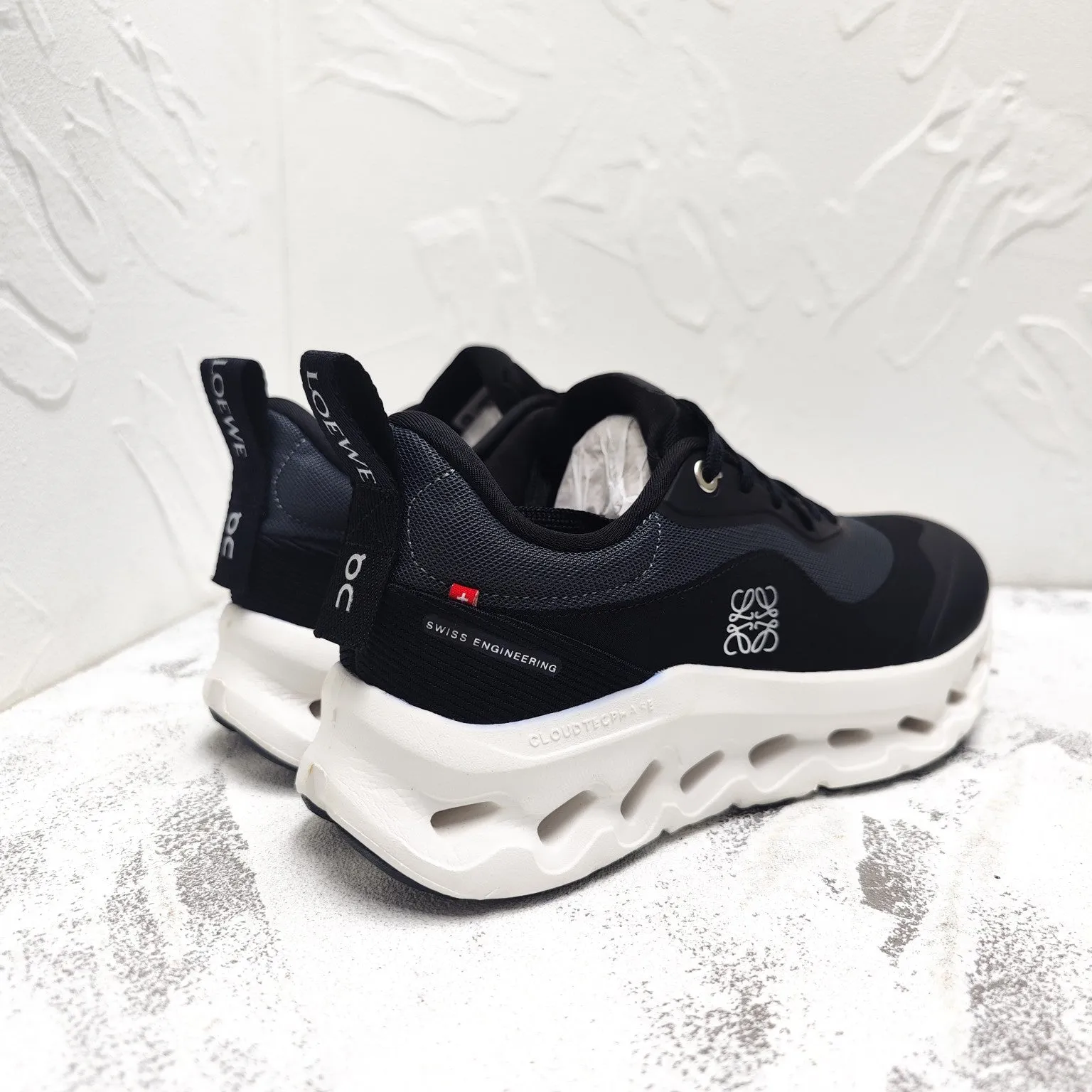 CLOUDTILT 2.0 SNEAKER IN BLACK CALFSKIN AND BREATHABLE MESH