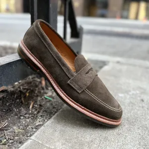 D2204L - Unlined Penny Mocc in Loden Suede