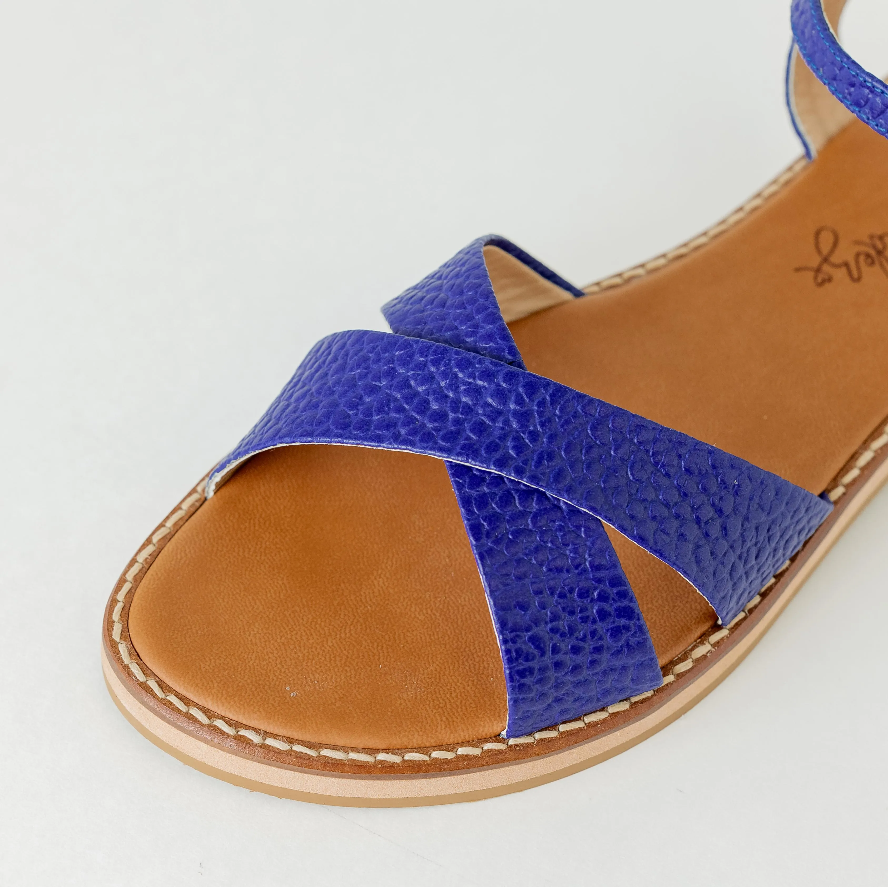 Diana Flat Sandals - Blue [ NO RETURN NO EXCHANGE ]