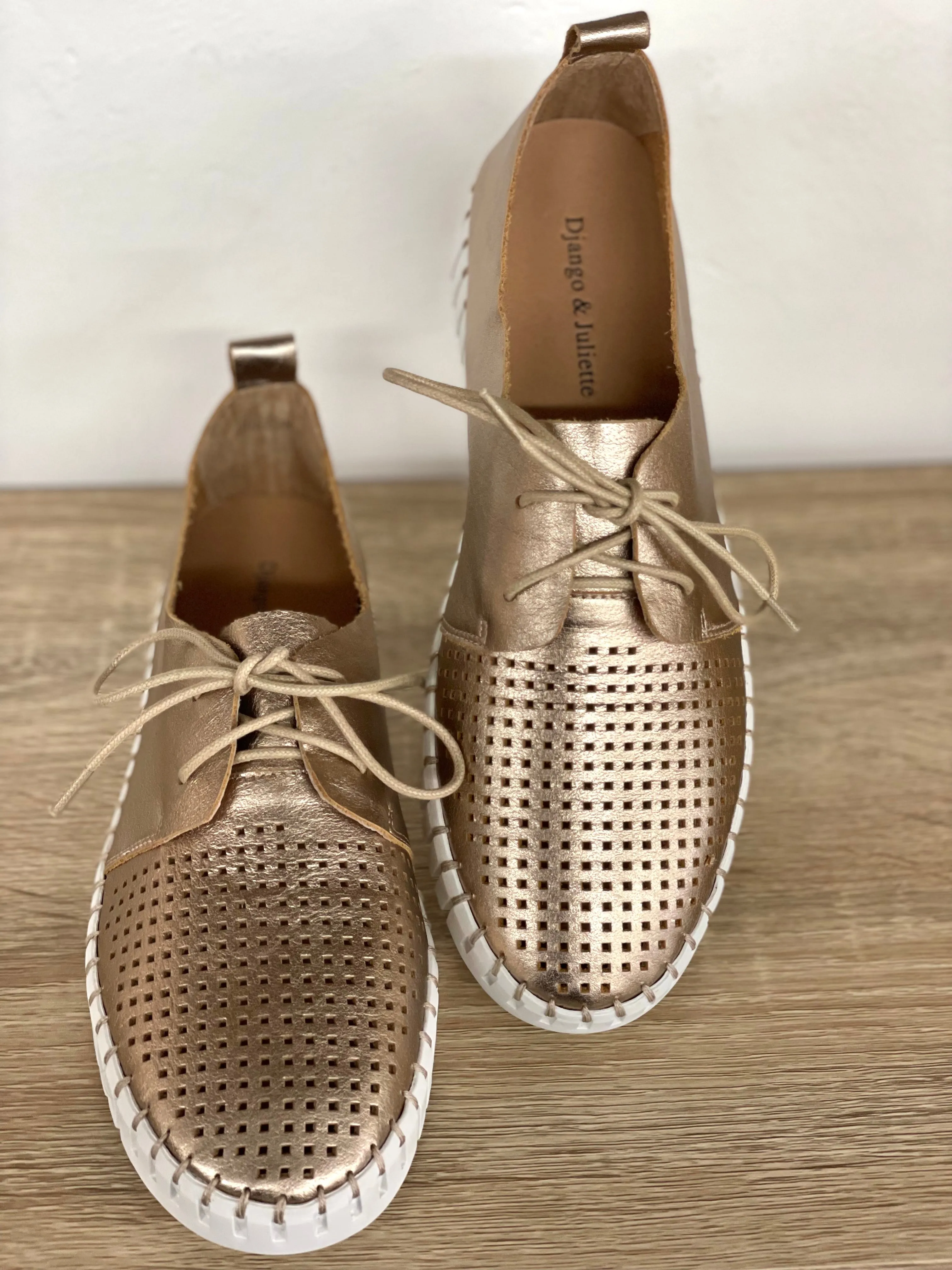 Django & Juliette Huston Champagne Leather Sneaker