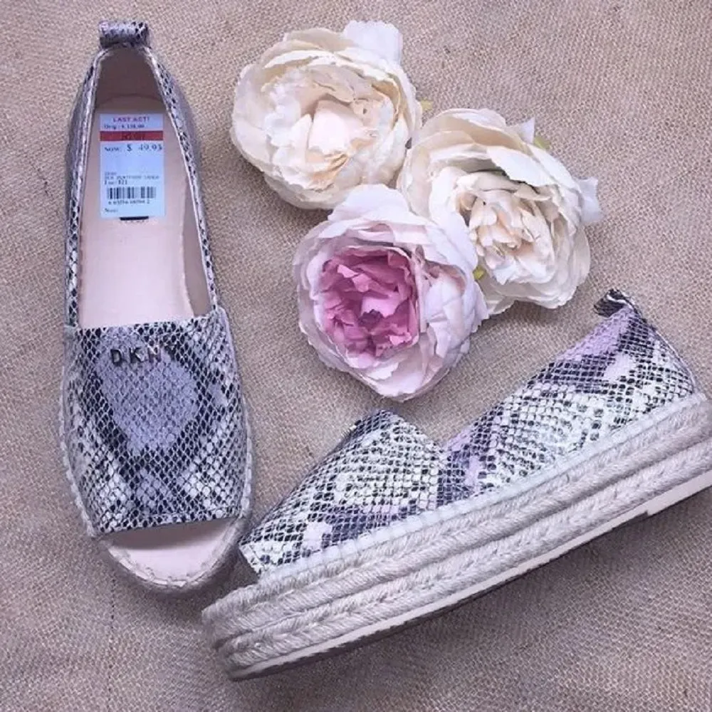 DKNY Snake Print Open Toe Platform Flats 8.5M