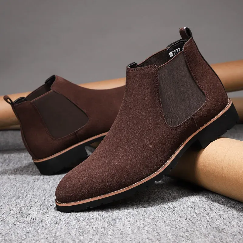 Durable boots for men with treaded soles