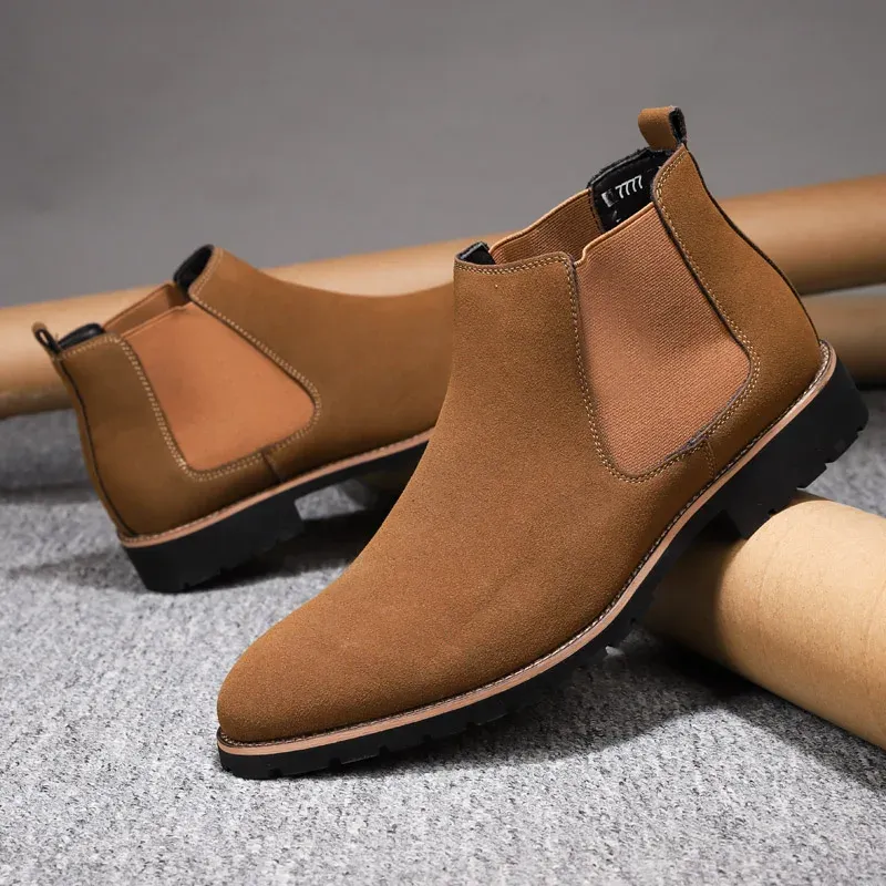 Durable boots for men with treaded soles