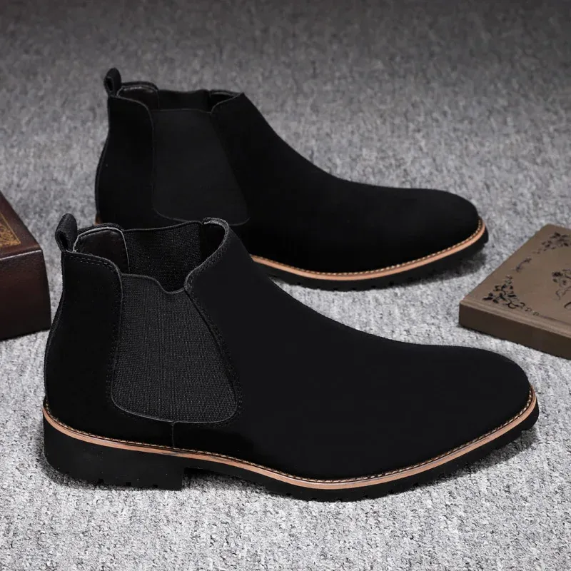 Durable boots for men with treaded soles