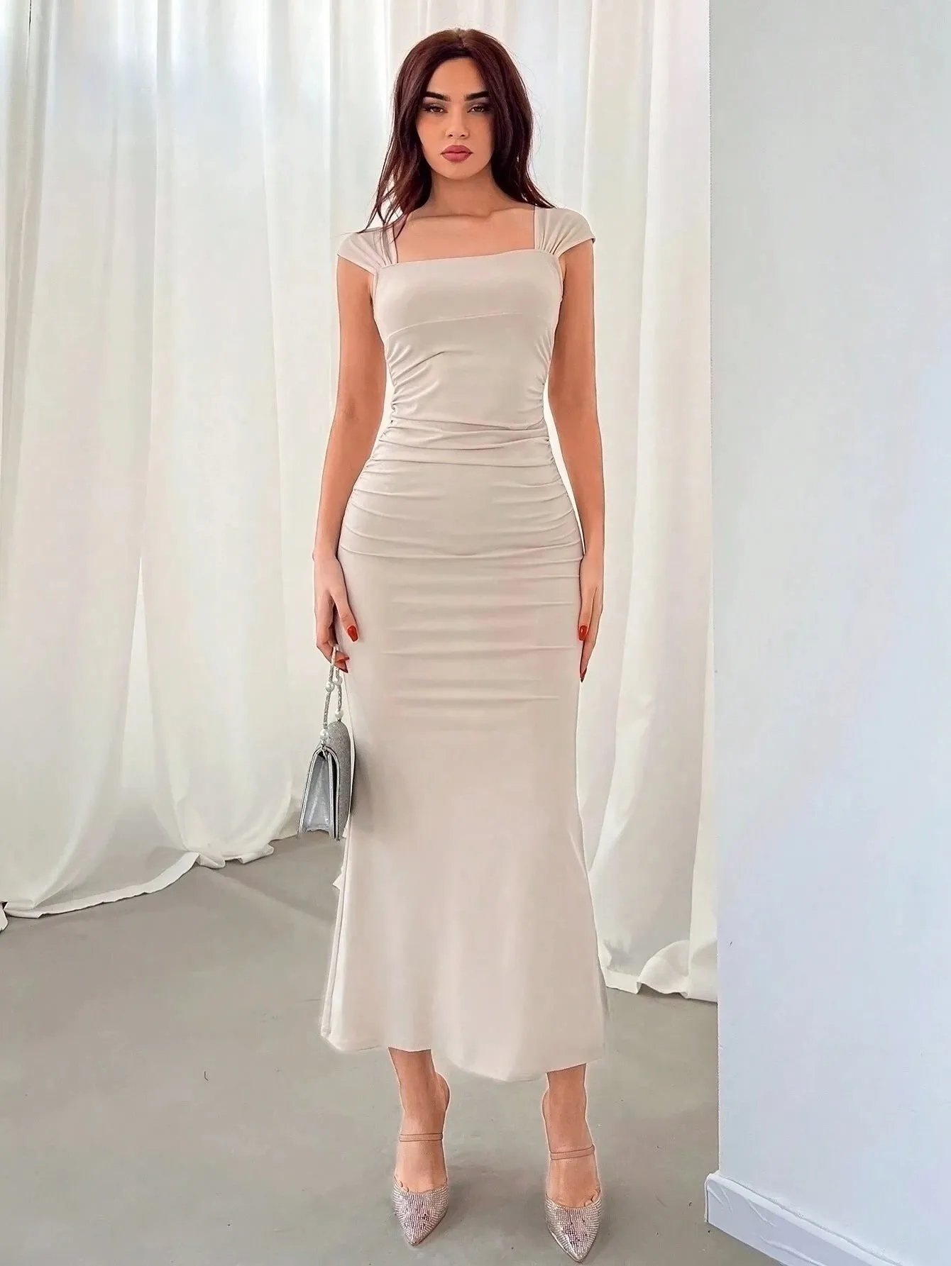 Elegant Slim Fit Pleated Long Dress with Square Neckline