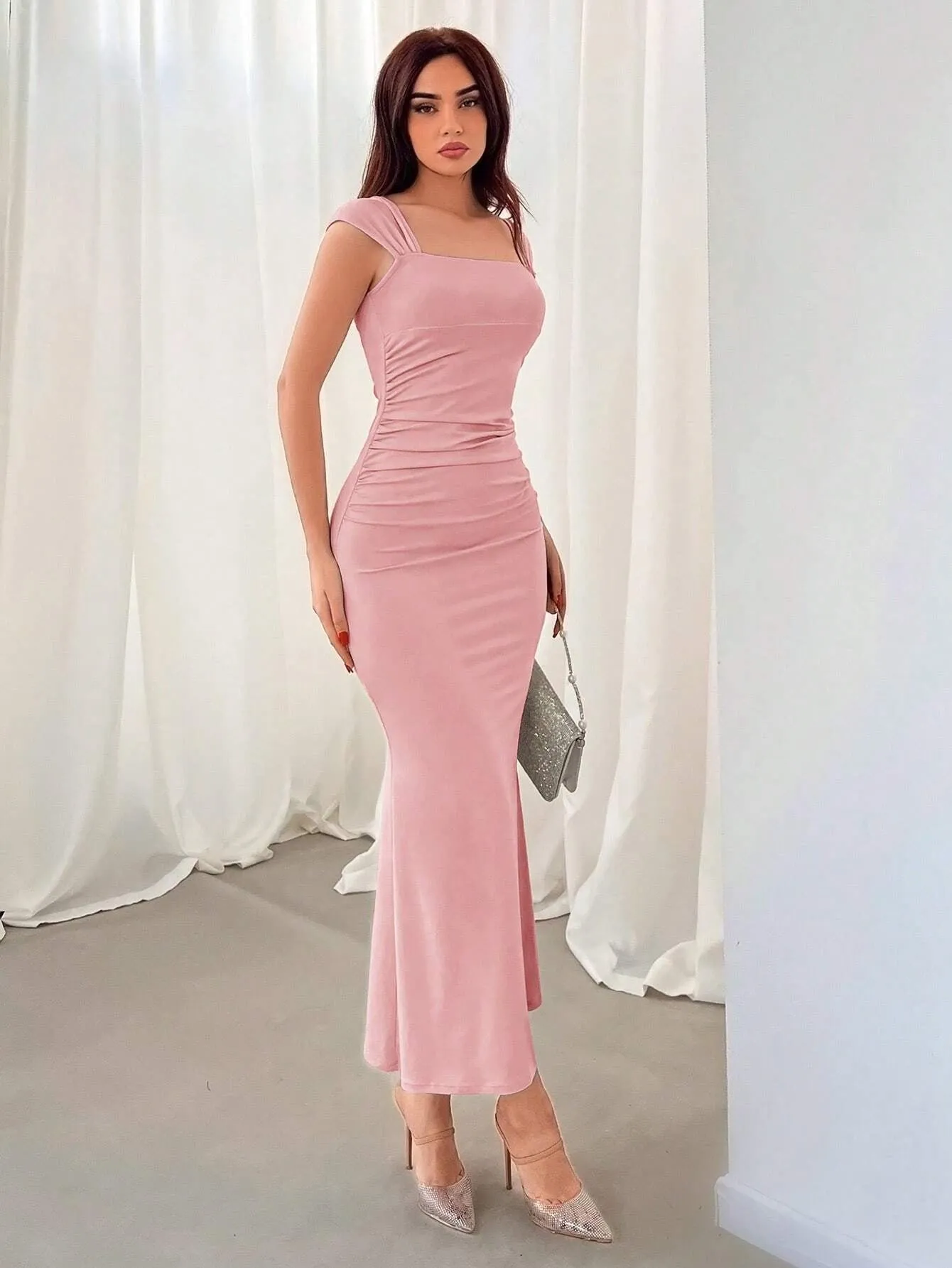 Elegant Slim Fit Pleated Long Dress with Square Neckline