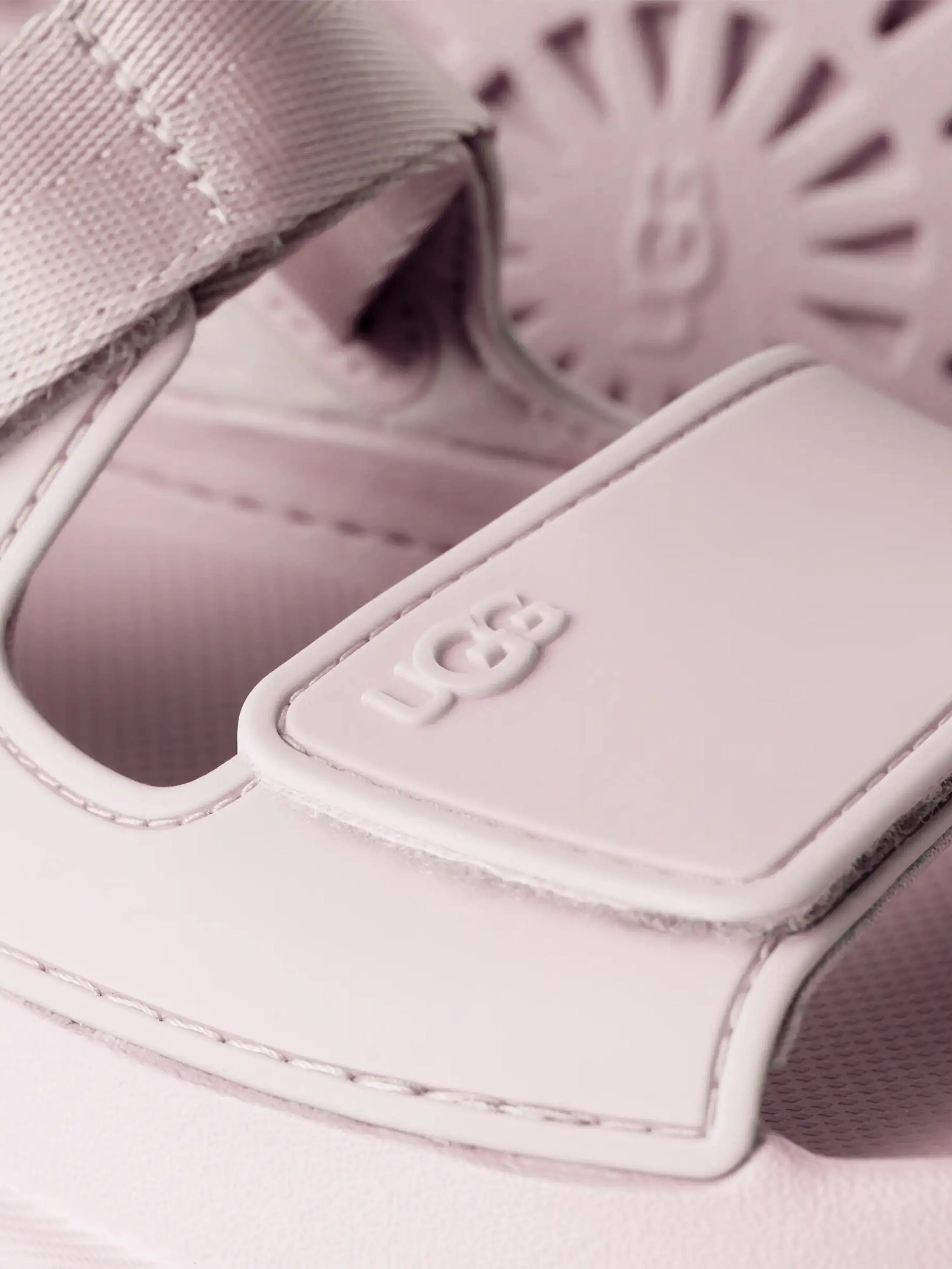 Girls GoldenGlow Sandals in Pink