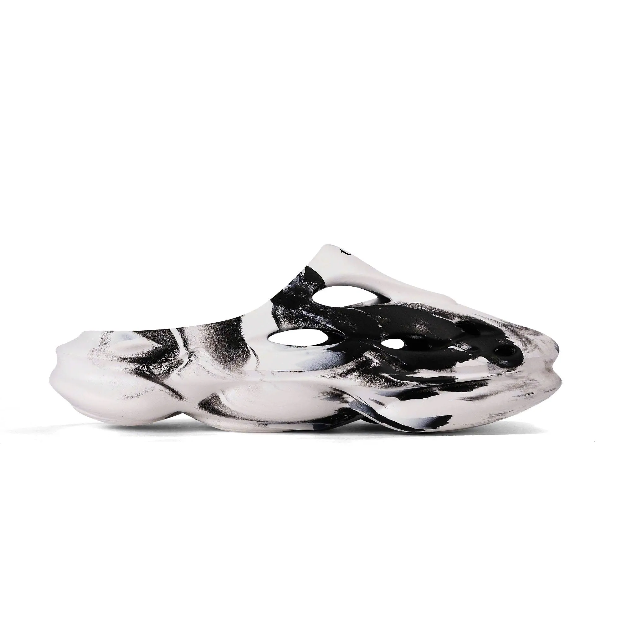 Leisure Trumpet EVA Two-tone Hollow Out Clogs
