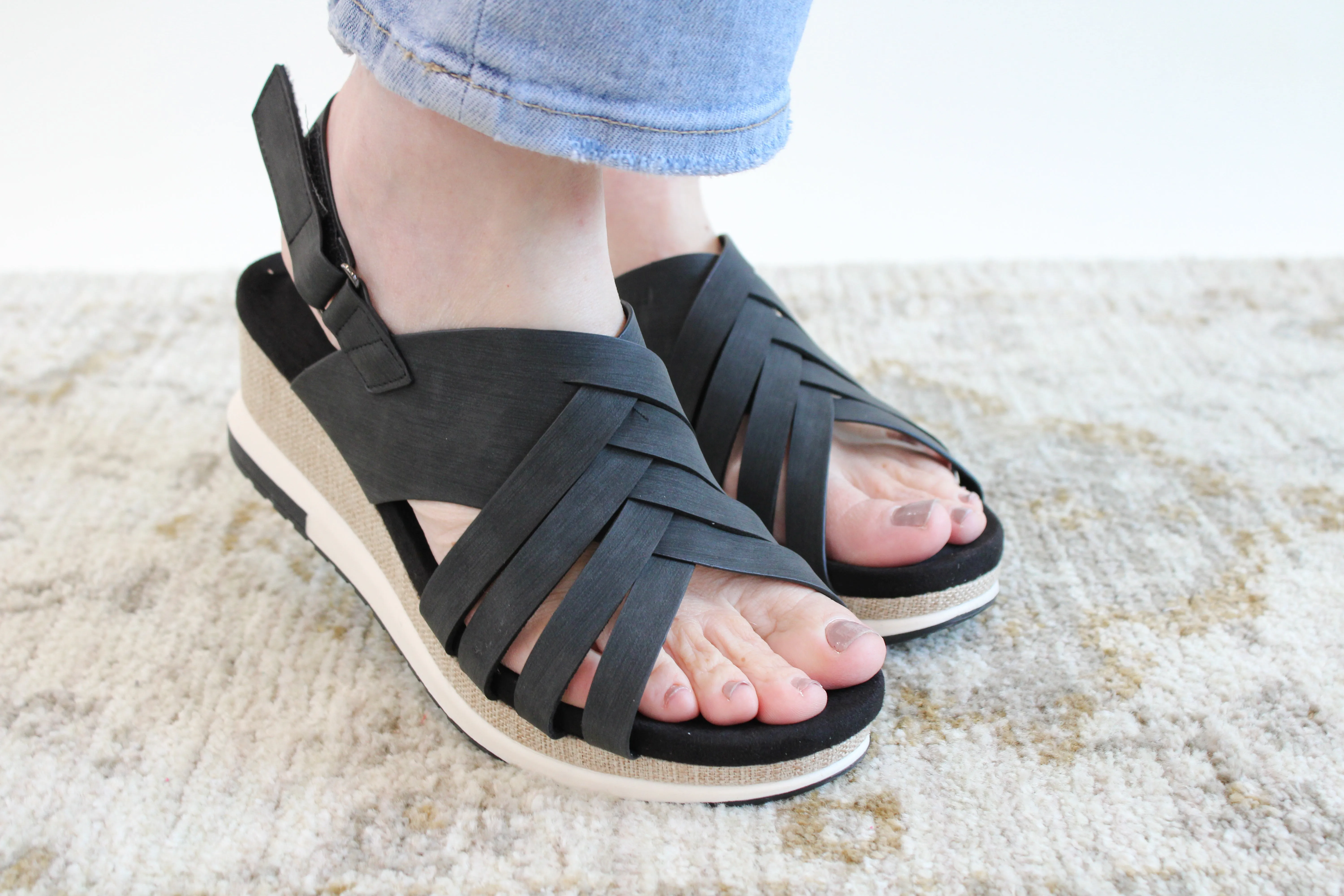 LYRA PLATFORM WEDGE SANDAL