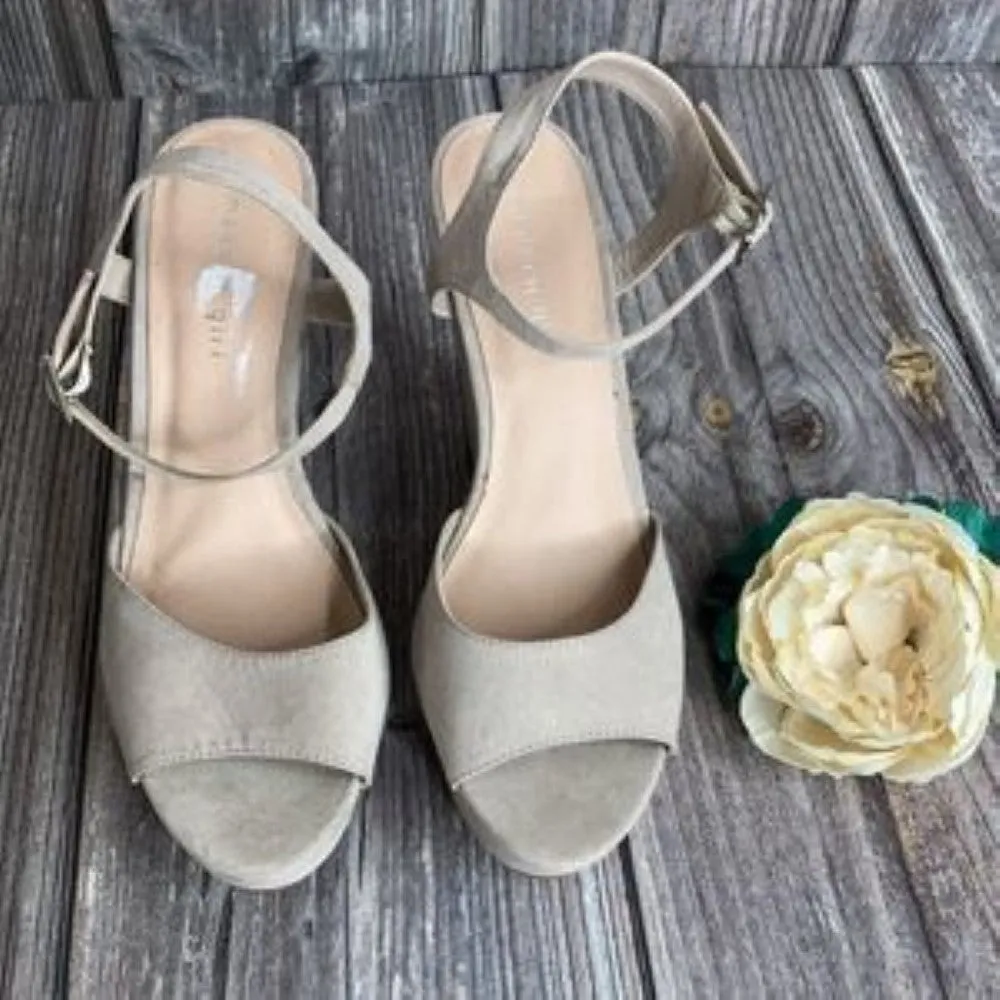 Madden Girl Tan Cena Wedge Sandals 9.5M