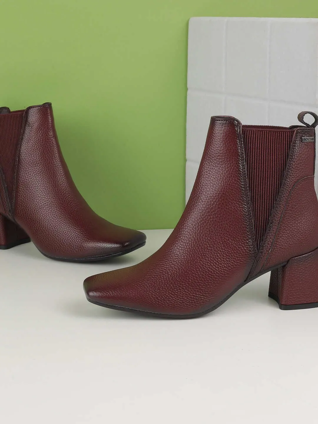 Mochi Women Casual Block-Heeled Chelsea Boots
