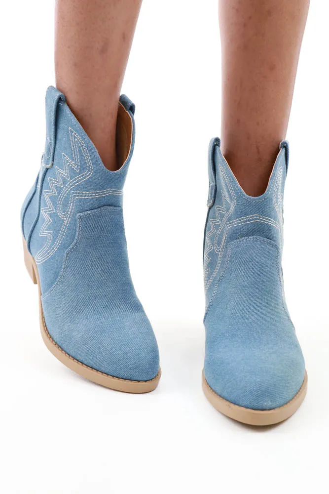 Must-Have Sweetheart Cowgirl Bootie -Brown