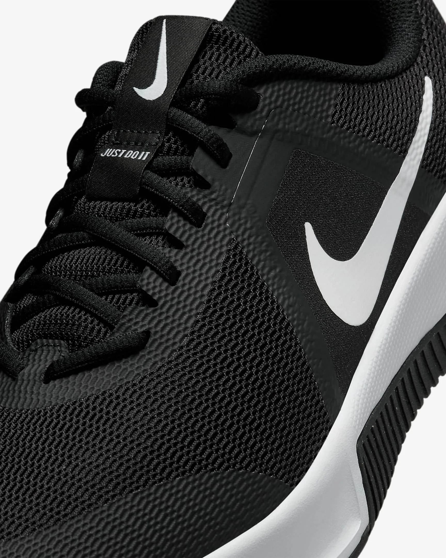 Nike MC Trainer 3 Men's Workout Shoes