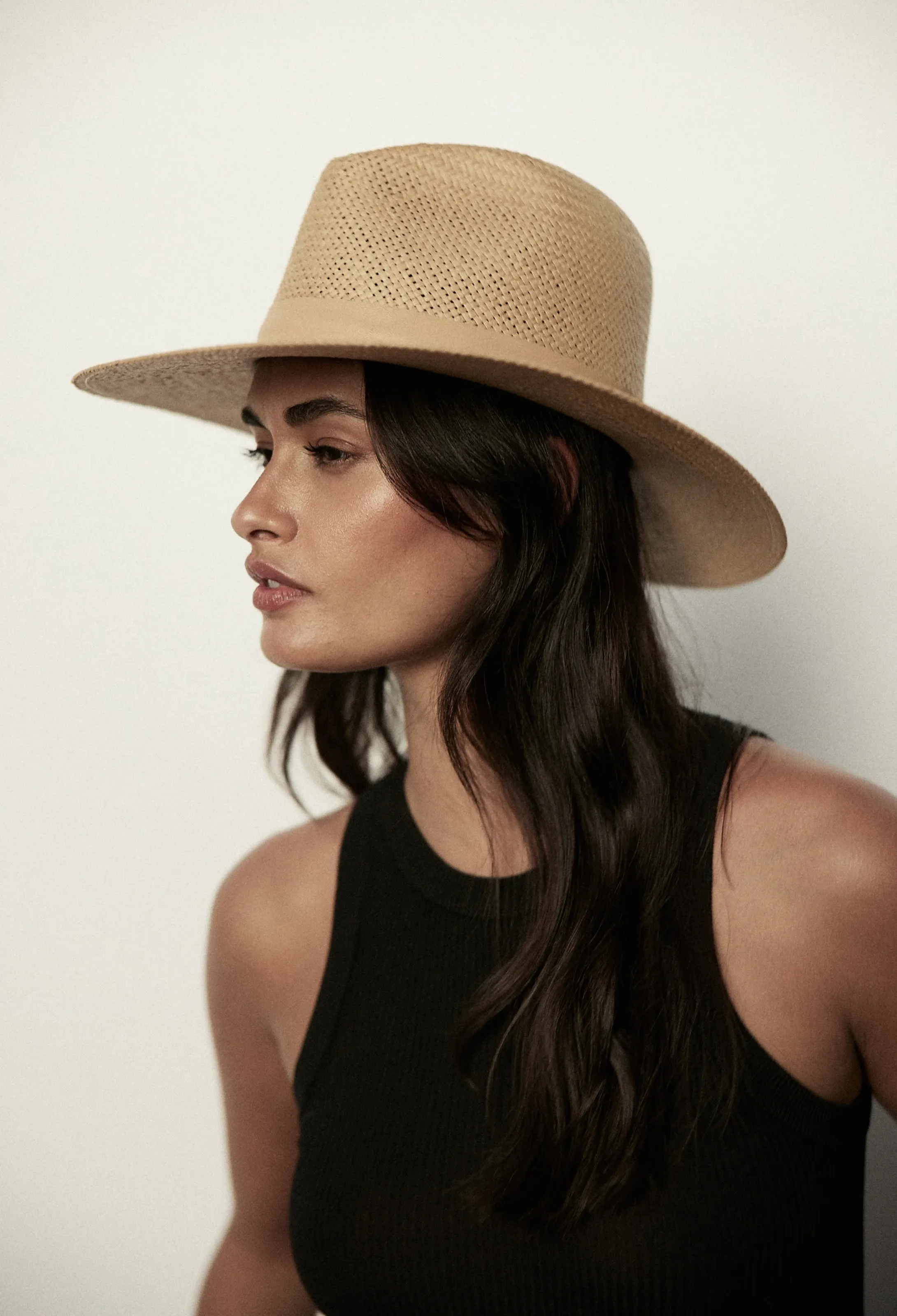 Simone Hat