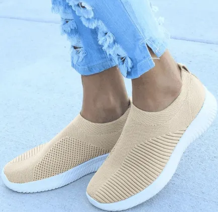 SLIP INTO STYLE TOO