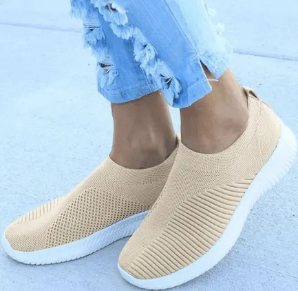 SLIP INTO STYLE TOO