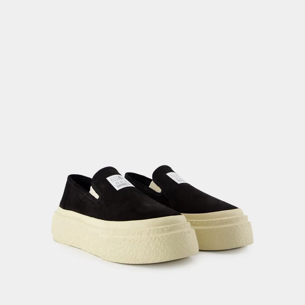 Sneakers - Leather - Black