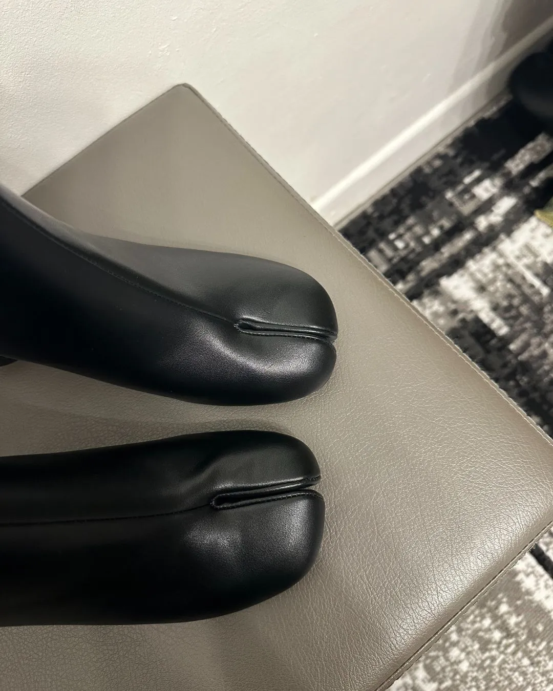 Tabi boots