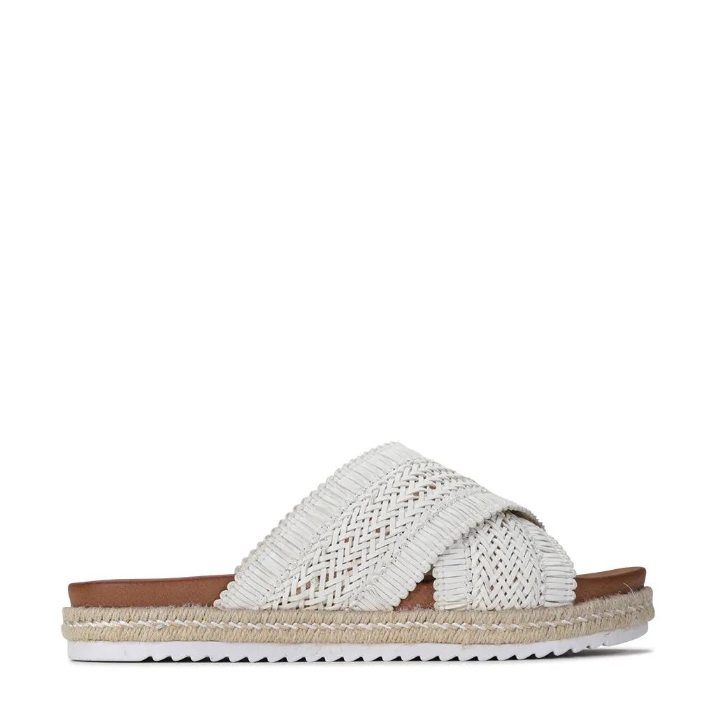 TINNY CRISSCROSS SLIDE SANDAL
