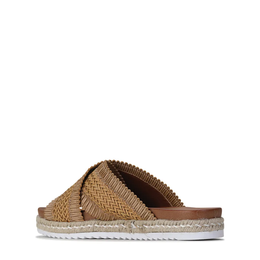 TINNY CRISSCROSS SLIDE SANDAL