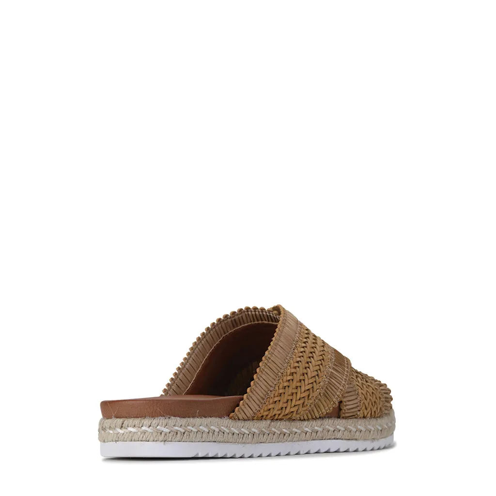 TINNY CRISSCROSS SLIDE SANDAL