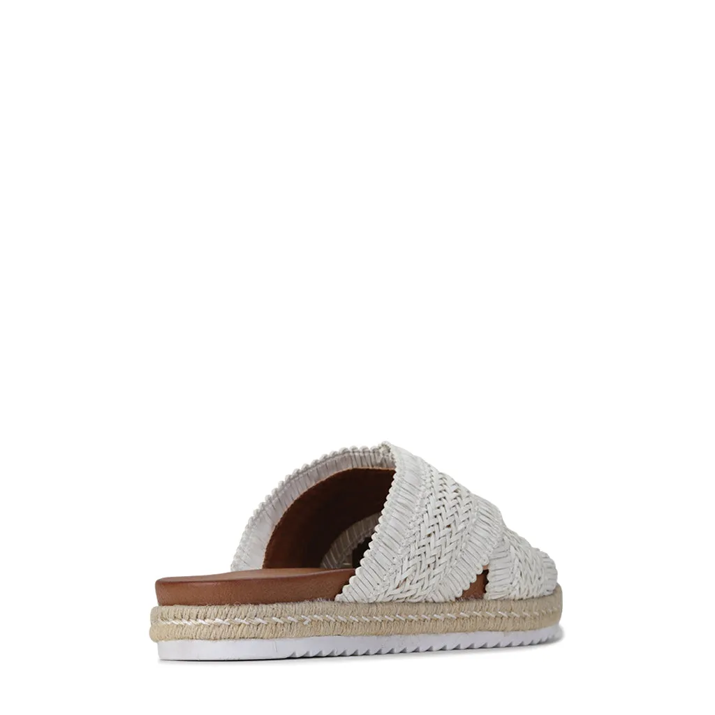 TINNY CRISSCROSS SLIDE SANDAL
