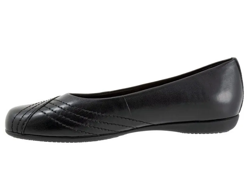 Trotters Sasha - Womens Flats