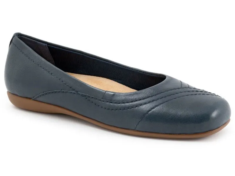 Trotters Sasha - Womens Flats