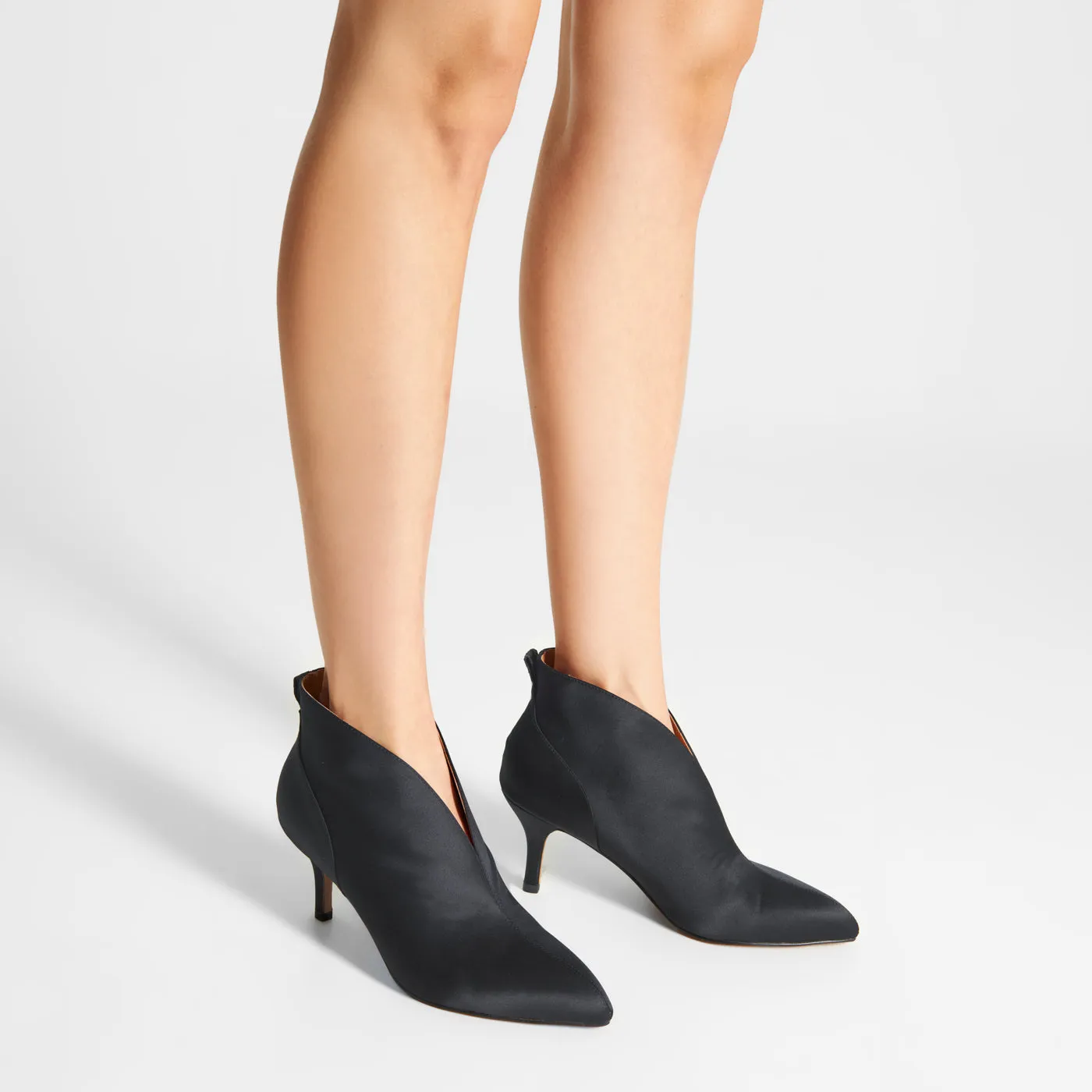 Valentine Low Cut Satin - Black