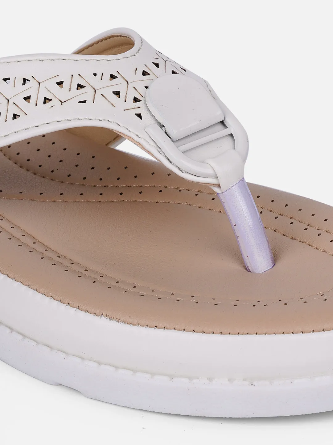 Women's White Thong Sandals (IU6014)
