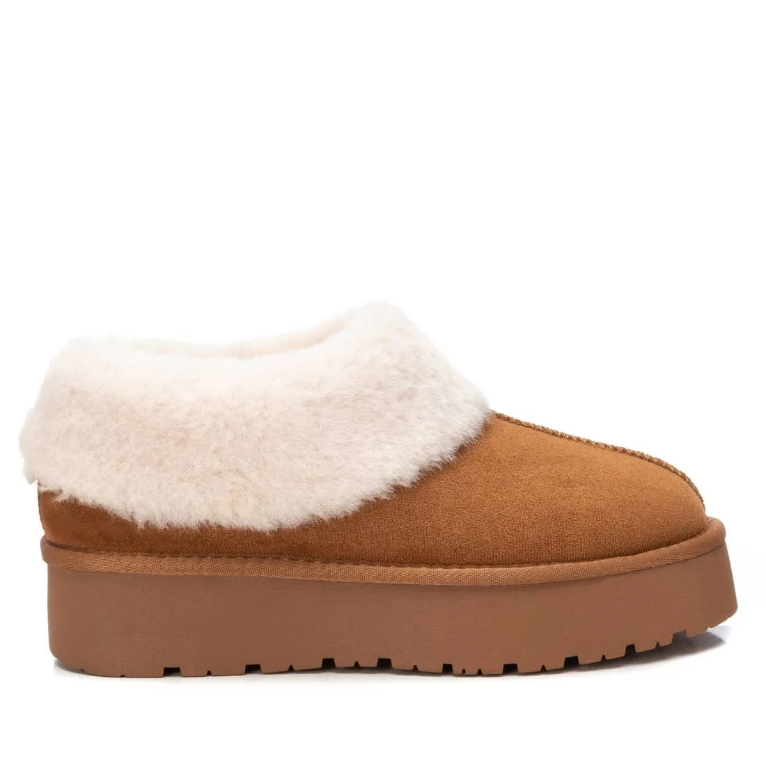 Women's Winter Suede Clogs By XTI 142211